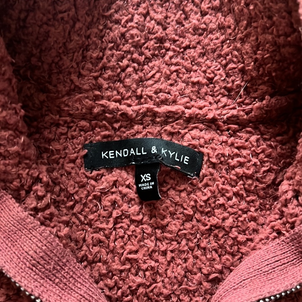 Cute pullover from PacSun - Picture 2 of 2